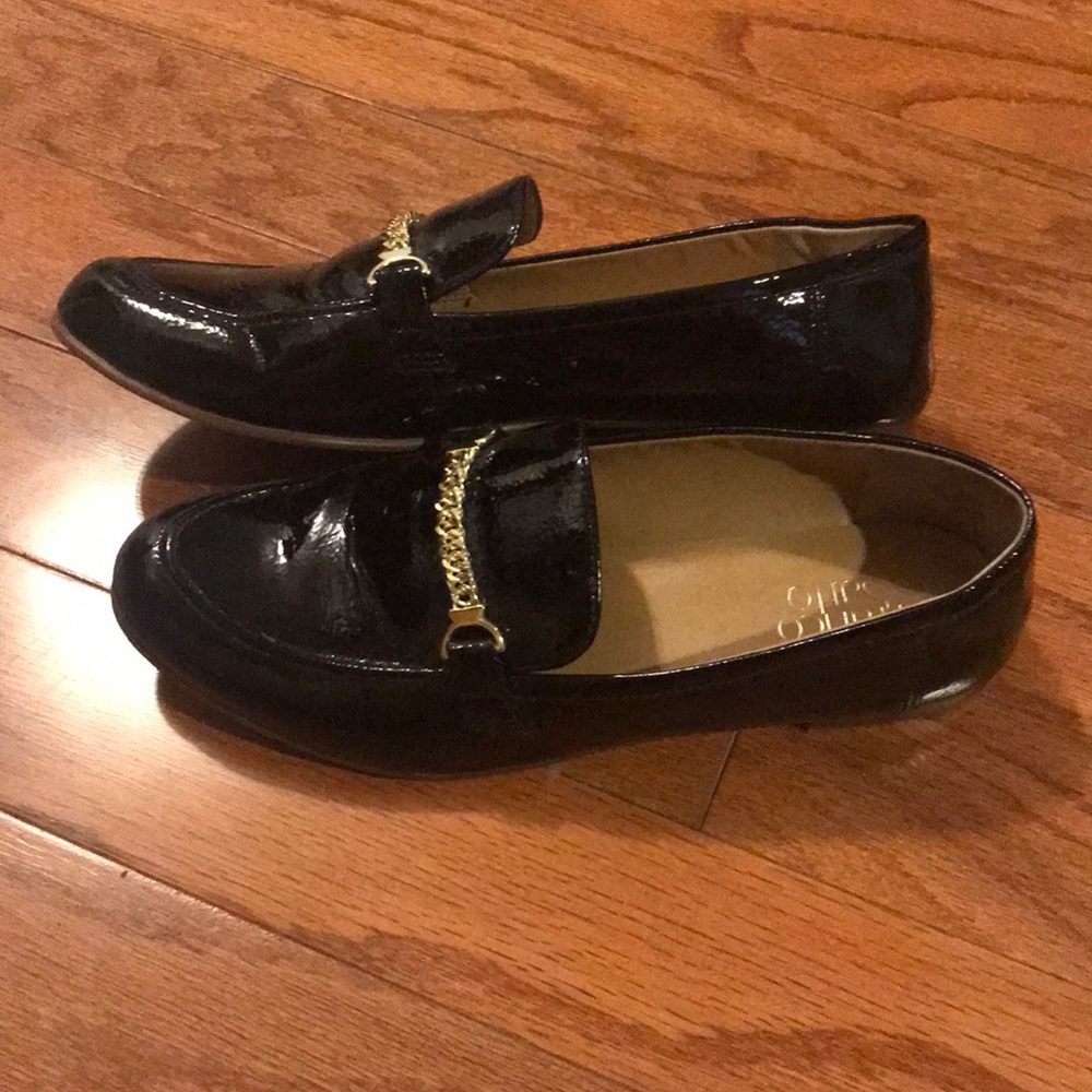 Black Franco Sarto flats with gold chain